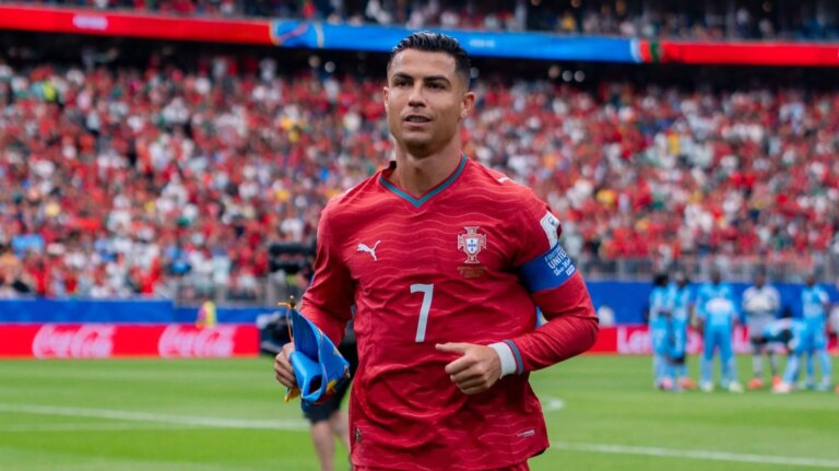 Porque Cristiano Ronaldo pode causar &lsquo;guerra civil&rsquo; no vesti&aacute;rio de Portugal durante a Copa?
