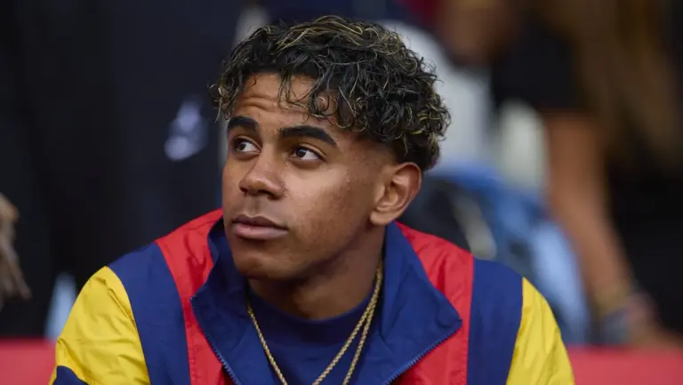 Por que Lamine Yamal est&aacute; no banco de reservas da Espanha contra Cabo Verde na Copa do Mundo?