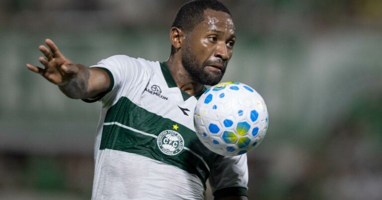 Lateral analisa ponto crucial para o Coritiba evoluir no segundo semestre