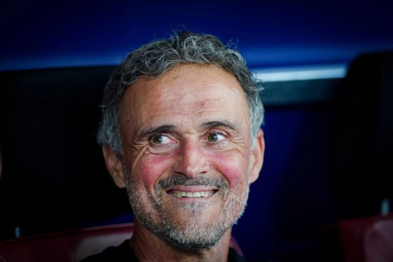 Luis Enrique pede e PSG entra na briga com Liverpool por joia que encanta na Copa do Mundo