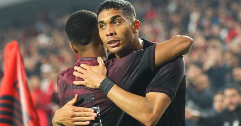 Clube árabe anuncia contratação de Julimar, ex-Athletico