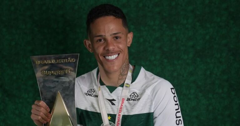 Coritiba acerta venda de volante Wallisson para clube da Libertadores