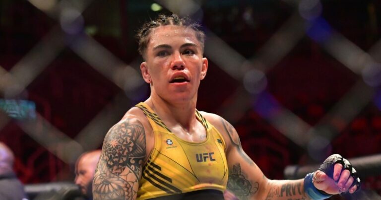 Ex-campeã do UFC, paranaense faz entregas para complementar renda após lesão