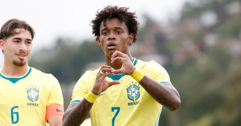 Promessa ex-Athletico, Bruninho vira artilheiro da seleção brasileira