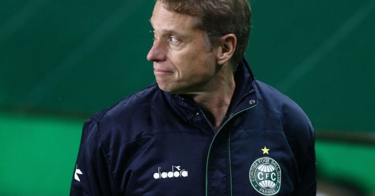 Coritiba encara lanterna reformulado para encerrar jejum no Brasileirão