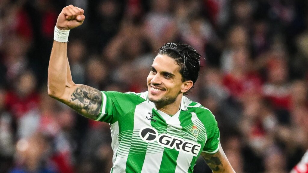 Betis volta &agrave; Champions com vit&oacute;ria sobre o Lille em noite de altos e baixos de brasileiro