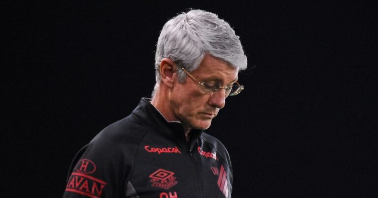 Técnico Odair Hellmann pega gancho pesado no STJD; Athletico vai recorrer