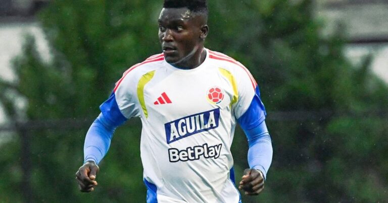 Viveros tem chance de ser titular da Colômbia em amistoso contra o México