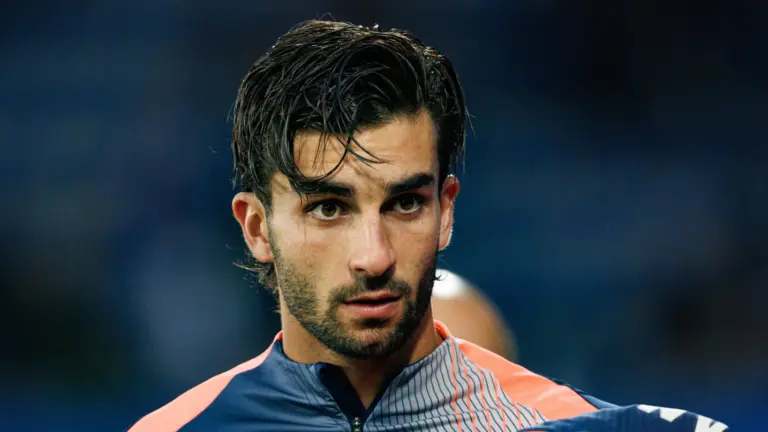 Como desgaste com o Barcelona abriu caminho para Ferran Torres ir ao PSG