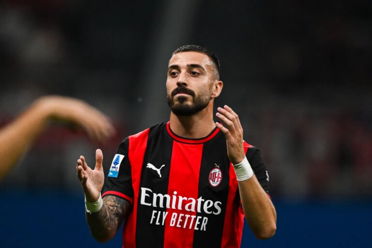 'Muitos times me queriam, como a Inter; mas eu escolhi o Milan', conta Gila